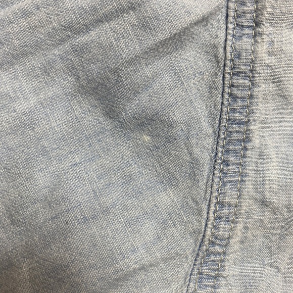 Gap The Big Shirt Womens XL Blue Long Sleeve Denim Chambray  Button Up Oversized - Picture 6 of 10